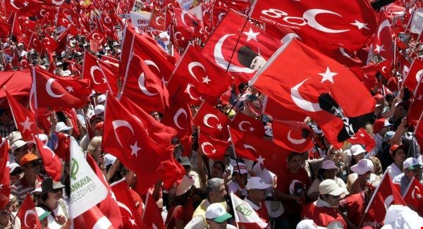 ReAct sprak met een pro-Erdogan ‘Nederturk’ over de incidenten tussen Nederland en Turkije