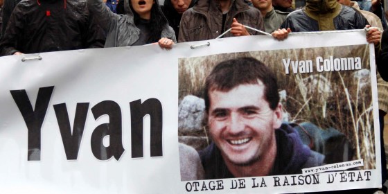 Corsicaans nationalist nog steeds in levensgevaar na moordpoging door jihadist in gevangenis van Arles