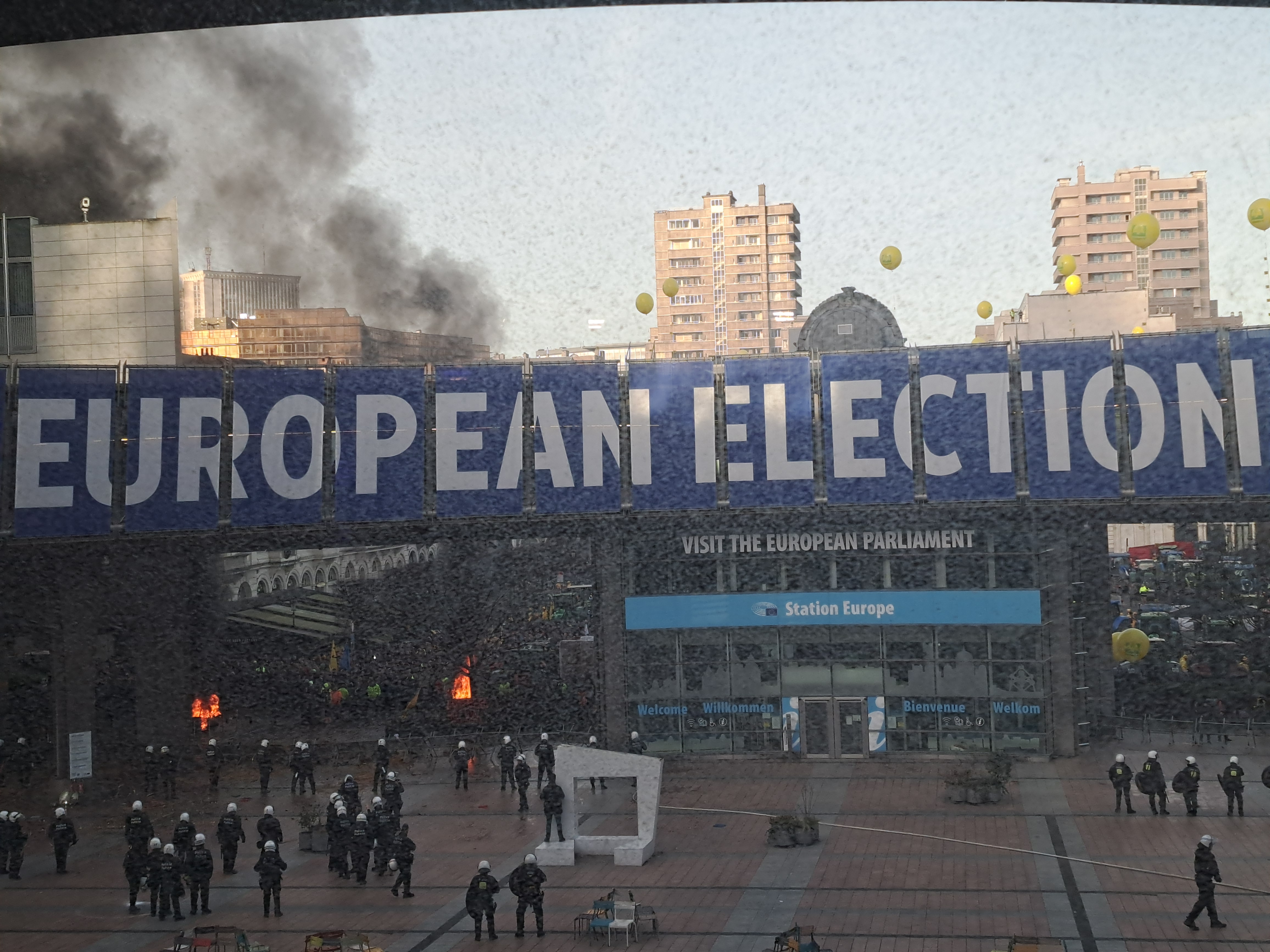 (VIDEO-FOTO) Zo betoogden de boeren in Brussel